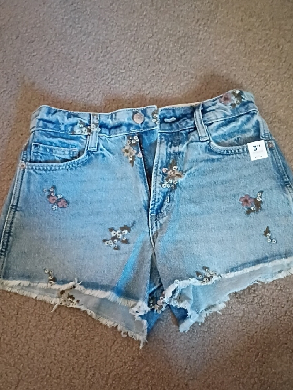 Floral Embroidered Denim Shorts – NWT